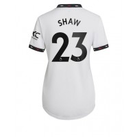 Manchester United Luke Shaw #23 Fotballklær Bortedrakt Dame 2022-23 Kortermet